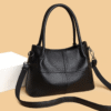 Style name: One-shoulder crossbody handbag