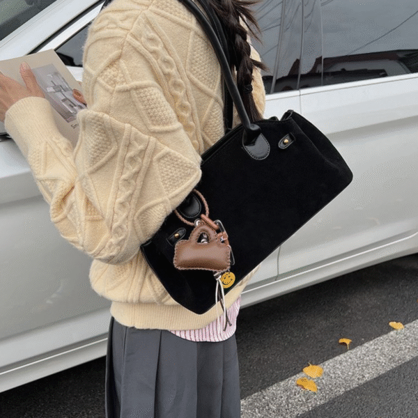 Style name: shoulder bag