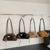Style name: Shoulder bag