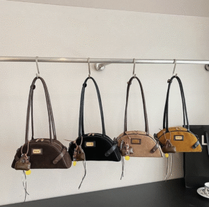 Style name: Shoulder bag