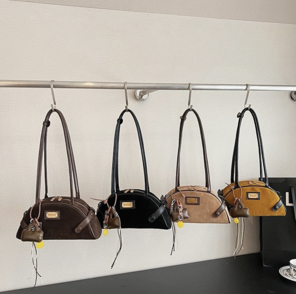 Style name: Shoulder bag