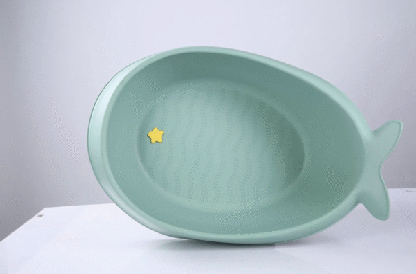 Whale Shape Design Baby Bathtub Made of New PP Non-Toxic with Hook