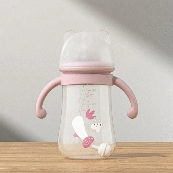 Animal Cartoon Wide Mouth Food Grade Plastic Baby Feeding Bottle with Handle PP Baby Feeder Soft Nipple