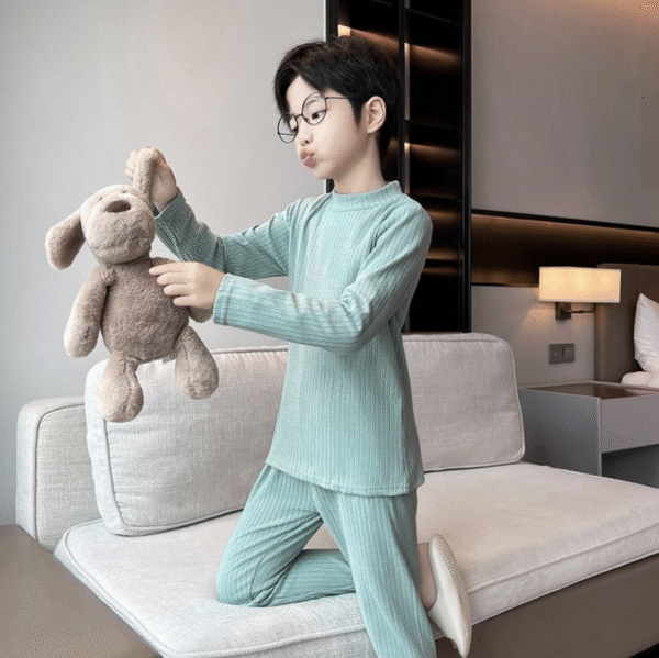 mid-collar pajama set