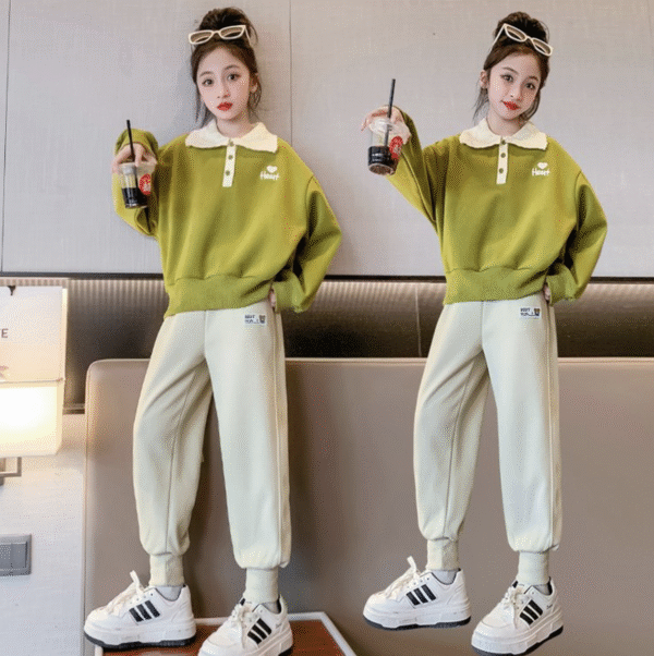 Knitted collar polo suit - top 32, pants 28