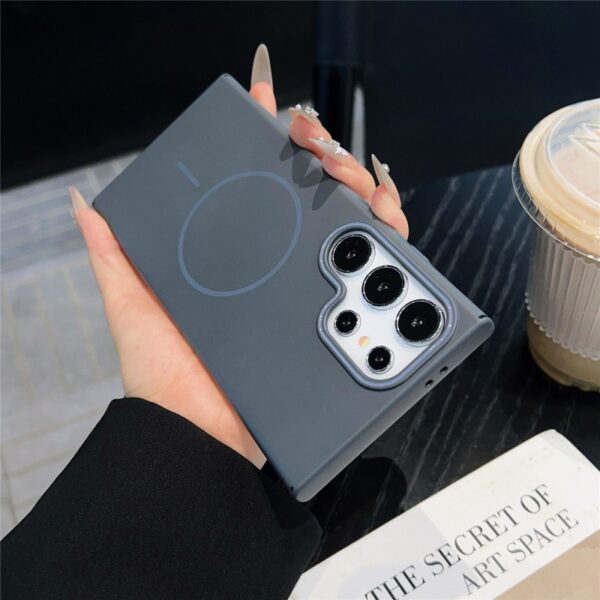 Hard PC Magnetic Frosted Matte Phone case for Samsung S25 Edge S24FE S23 Plus S22 ultra