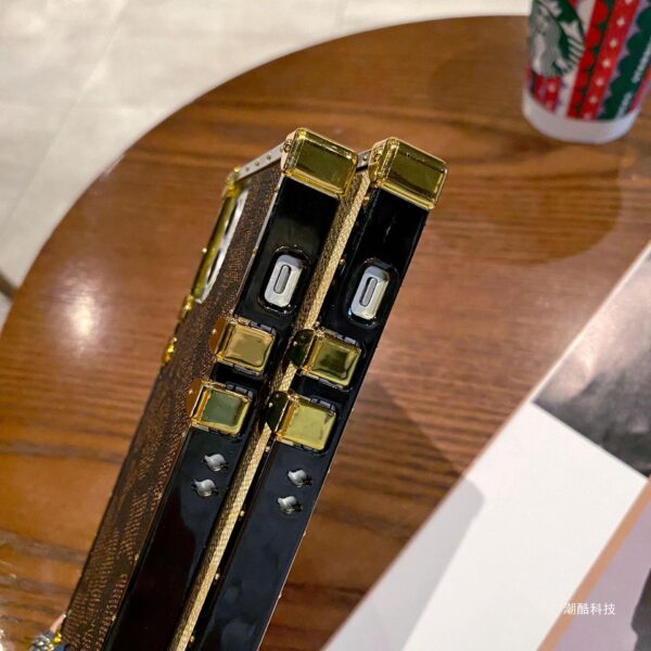 Trendy mobile phone case square catwalk electroplating soft shell leather suitable for iPhone